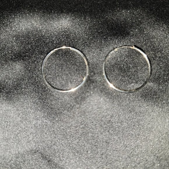 Vintage Silver Tone Metal Hoop Pierced Earrings - Picture 1 of 3